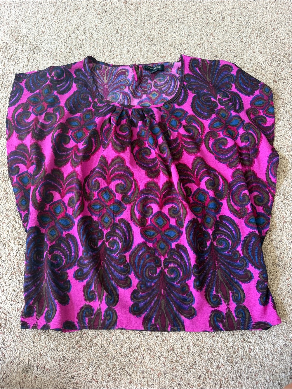 Banana Republic Fuchsia Floral-Print Short Sleeve Blouse